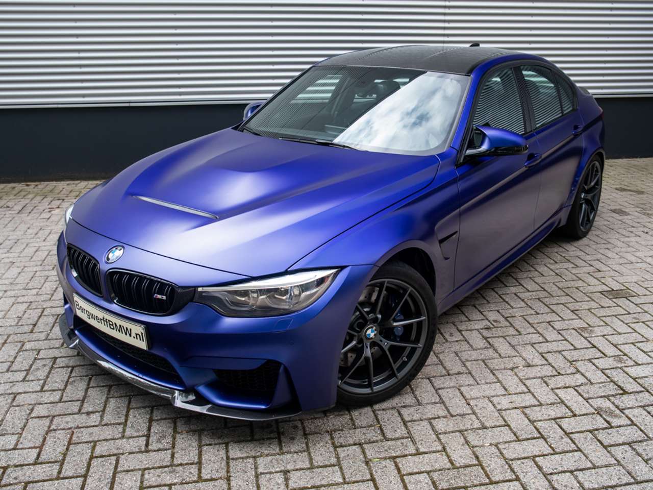BMW M3 CS Individual ”Frozen Dark Blue II metallic” BMW Vergelijker